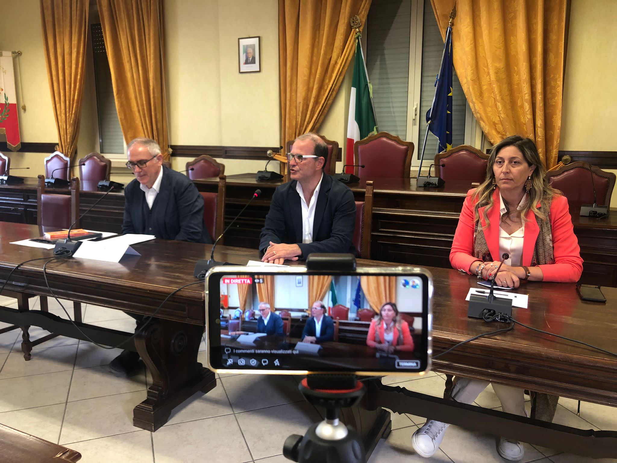 Riccardo Campino, Sindaco Cosmo Mitrano, Gianna Conte