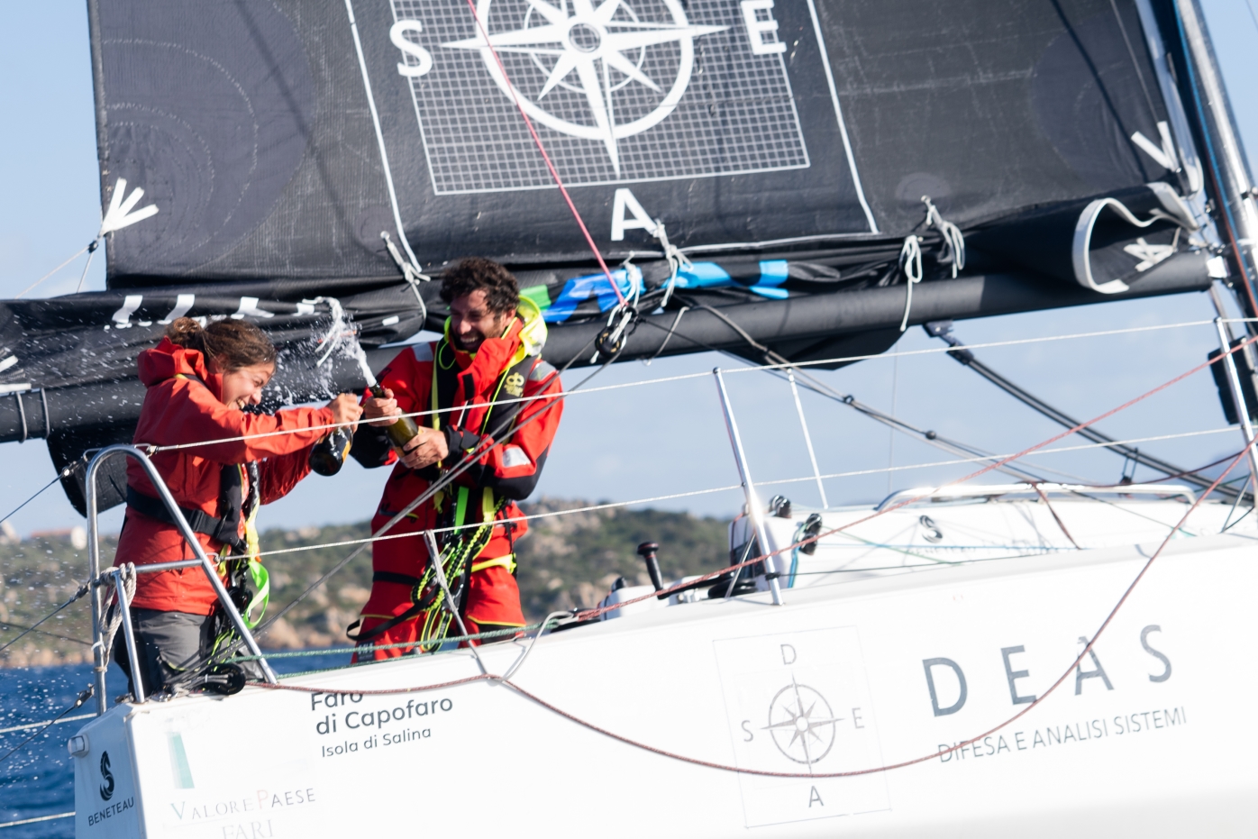 Arriva a Gaeta il Marina Militare  Nastro Rosa Tour 2024  il Giro d’ Italia  a vela per promuovere il brand marina militare e le bellezze del Paets...