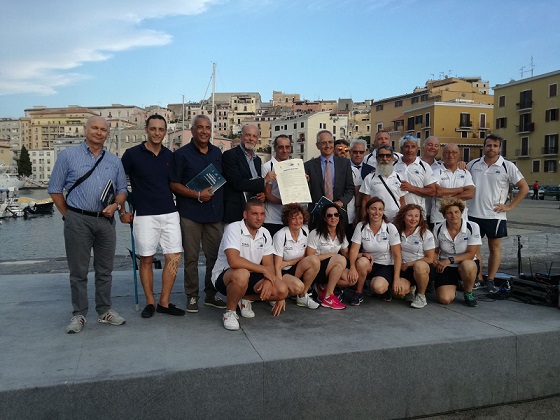 Bracciate per l'Europa.... quando lo Sport fa vincere i valori Bracciate per l'Europa.... quando lo Sport fa vincere i valori