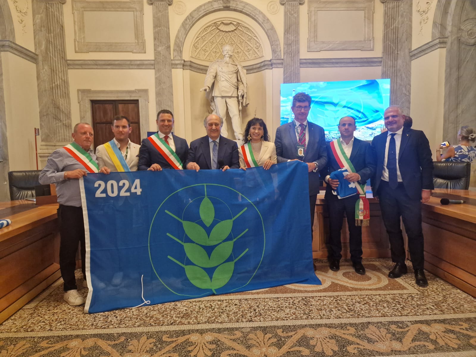 Gaeta cala il tris di certificazioni d' eccellenza: ecco ora la bandiera Spighe Verdi dopo quella blu e quella verde Gaeta cala il tris di certificazioni d' eccellenza: ecco ora la bandiera Spighe Verdi dopo quella blu e quella verde