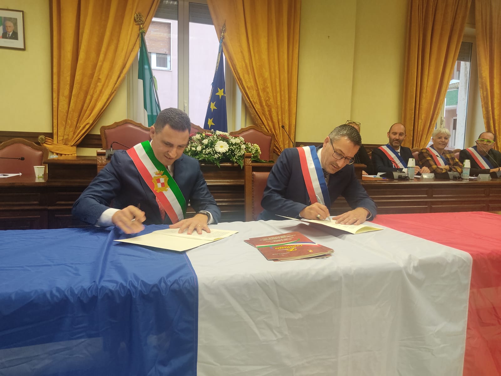 Gaeta e Frontignan La Peyrade, rinnovato ufficialmente il patto di amicizia in occasione del 25° anniversario del gemellaggio
