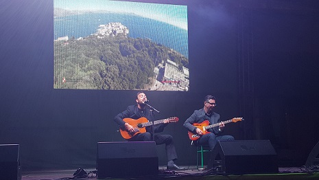 Gaeta incanta San Pietroburgo con la Calderone Band