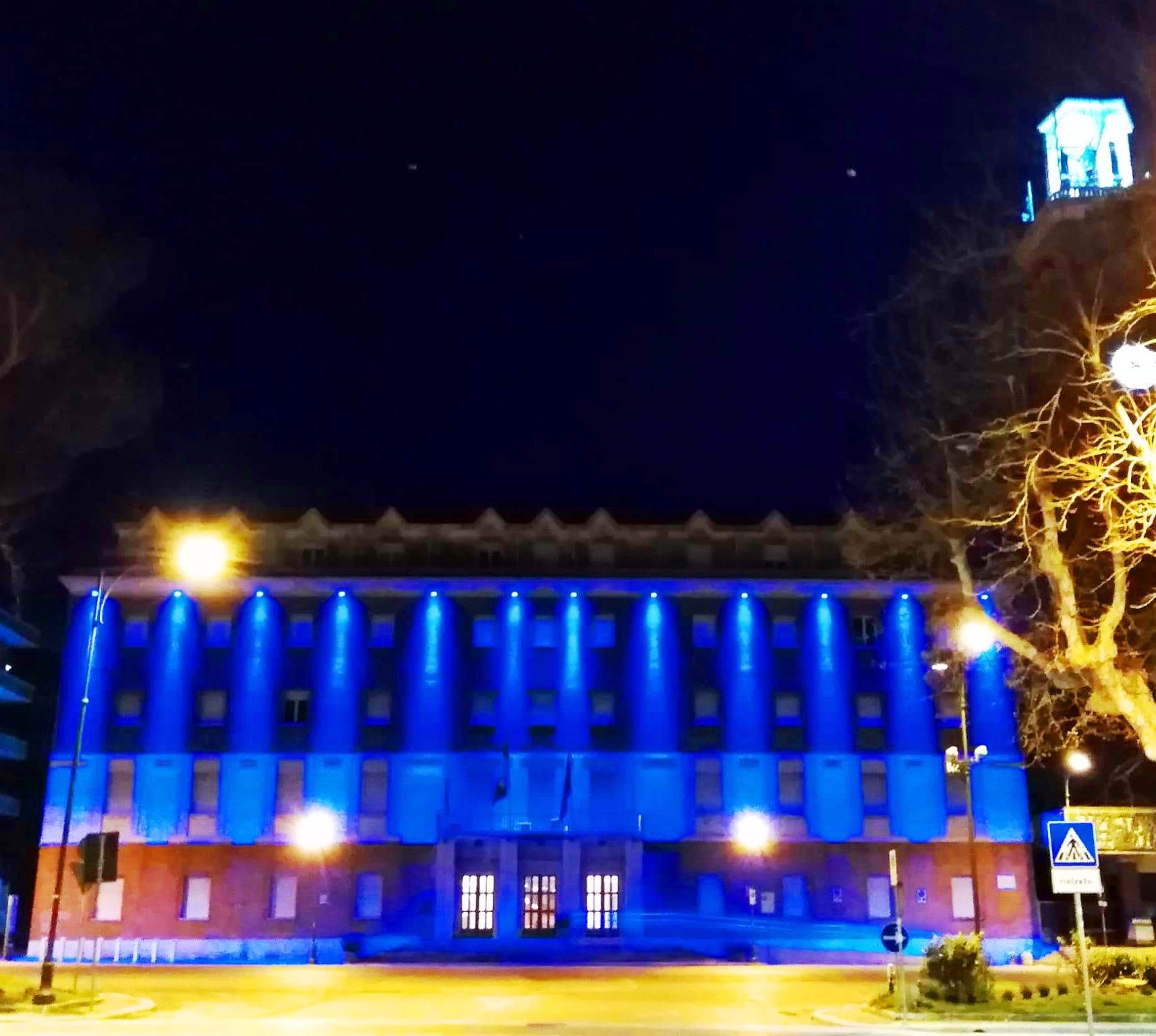 Giornata mondiale del diabete, il Palazzo Comunale di Gaeta si illumina di blu.