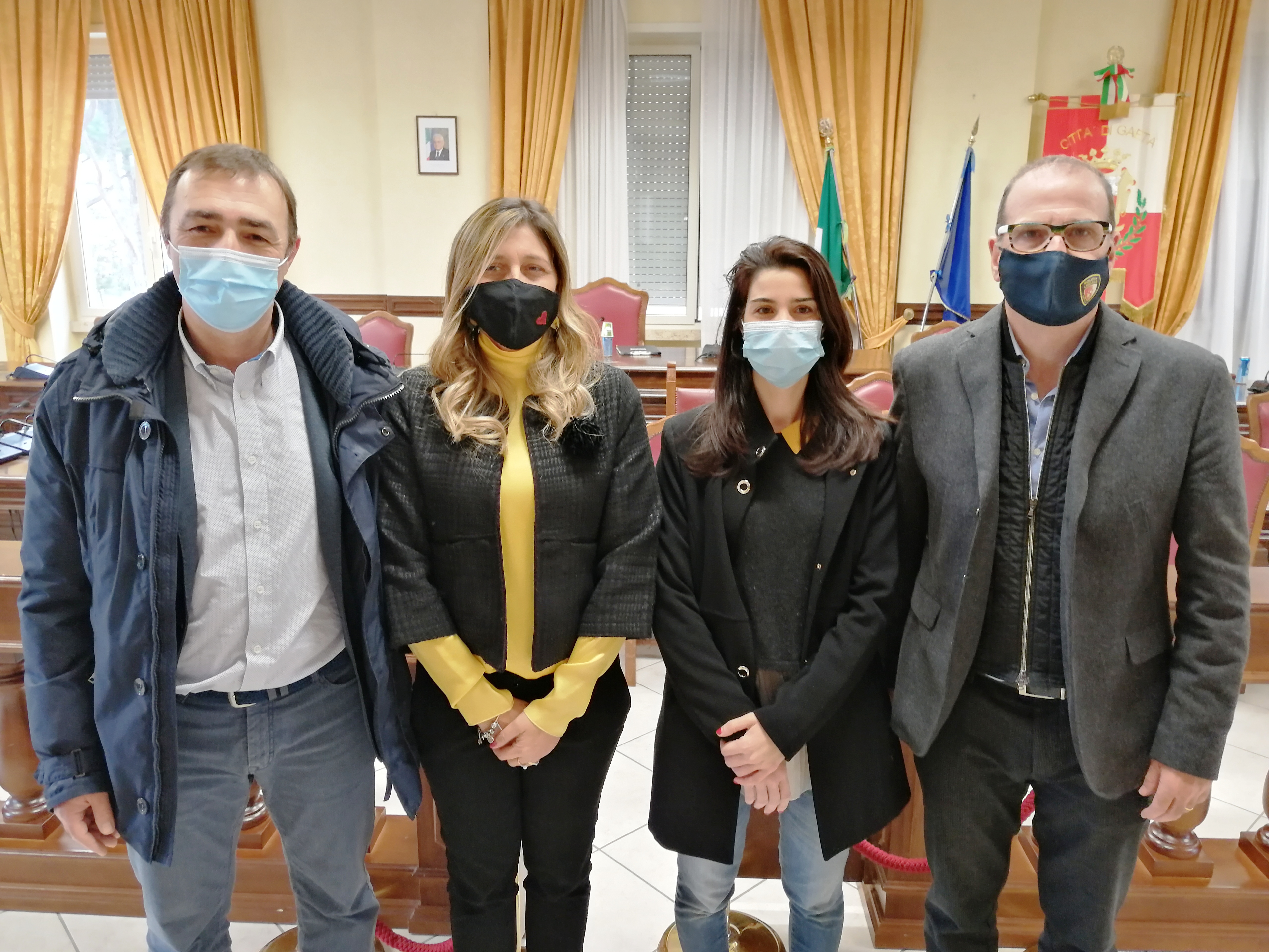 Un’ora di sosta gratuita da sabato 19 a mercoledì 6 gennaio, l'approvazione in giunta. Un’ora di sosta gratuita da sabato 19 a mercoledì 6 gennaio, l'approvazione in giunta.